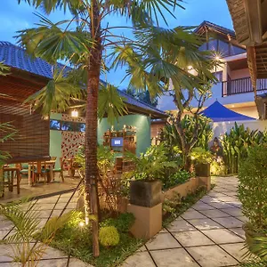 Solo & Retreat , Ubud (Bali) Indonesia